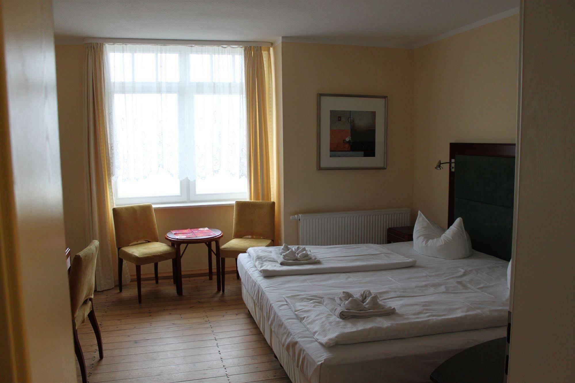 Hotel Stolteraa Rostock Exterior foto